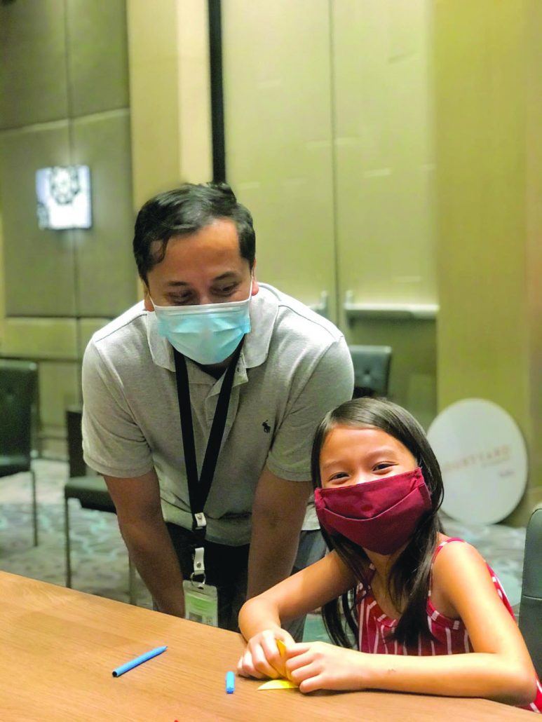 Mr. Gabby Meija, executive director and Head Plant Operations of AC Energy Philippines, Inc., dropping by to say hello to the kids and parents who attended the learning activity.