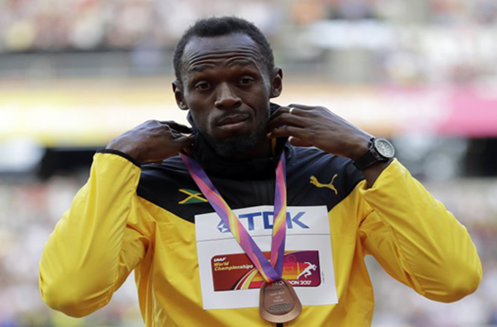 sports bolt 200m pullout