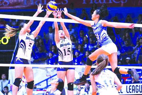 NU beats Ateneo to post 5-0 in V-League