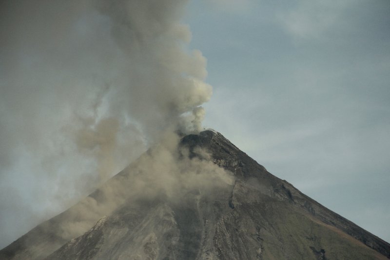 Significant ashfall near erupting Mayon volcano