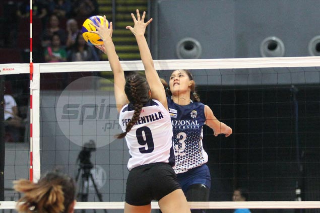 sports NU, La Salle spikes