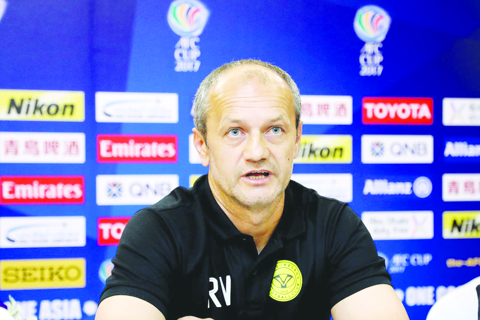 sports-ceres-coach
