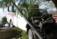Ambulance-SUV crash kills couple, hurts 3
