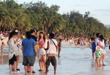 NO POLICE RULE IN BORACAY