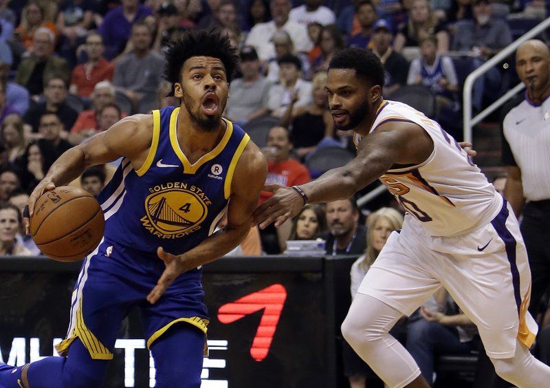 Warriors beat Suns for 15th straight time