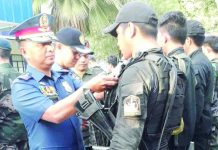 4 injured NegOcc cops, 34 others get medals