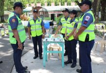 Policemen wary of school robbers