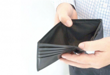 Manila man suspects aide took P120T cash