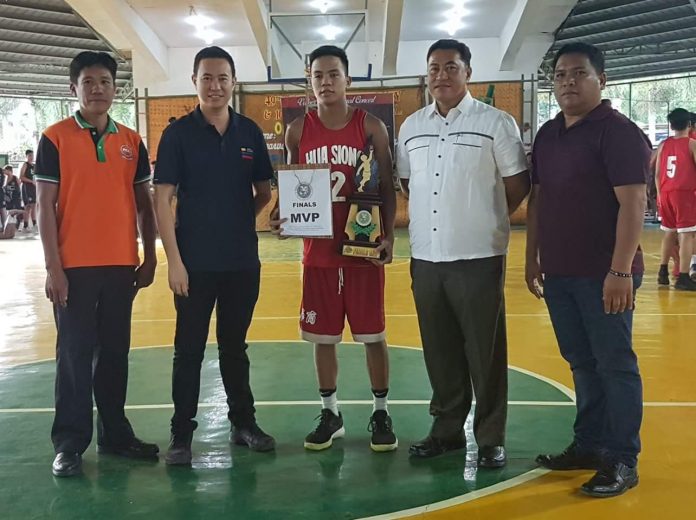 sports hua siong wins