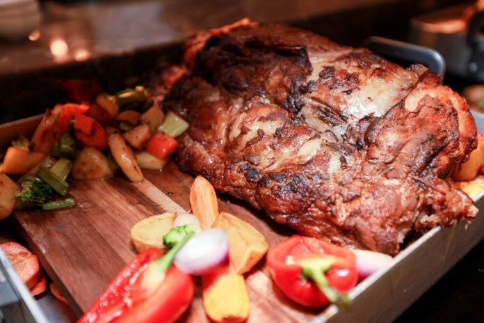 Roasted prime rib with mixed spices