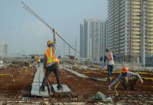 Gov’t targets to complete 32 flagship infra projects by 2022