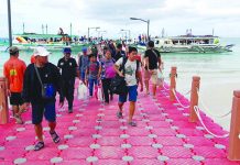 ‘Boracay cesspool no more but much rehab work still needed’