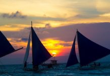 12 crew members saved from sinking Boracay-bound ship