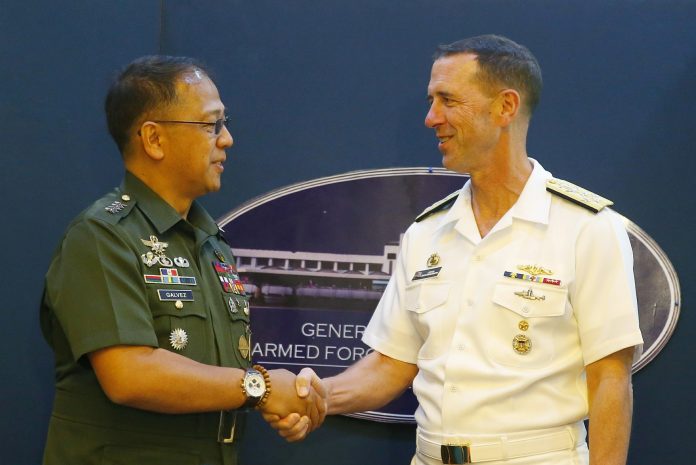 Philippine Armed Forces chief Carlito Galvez Jr and Admiral John Richardson