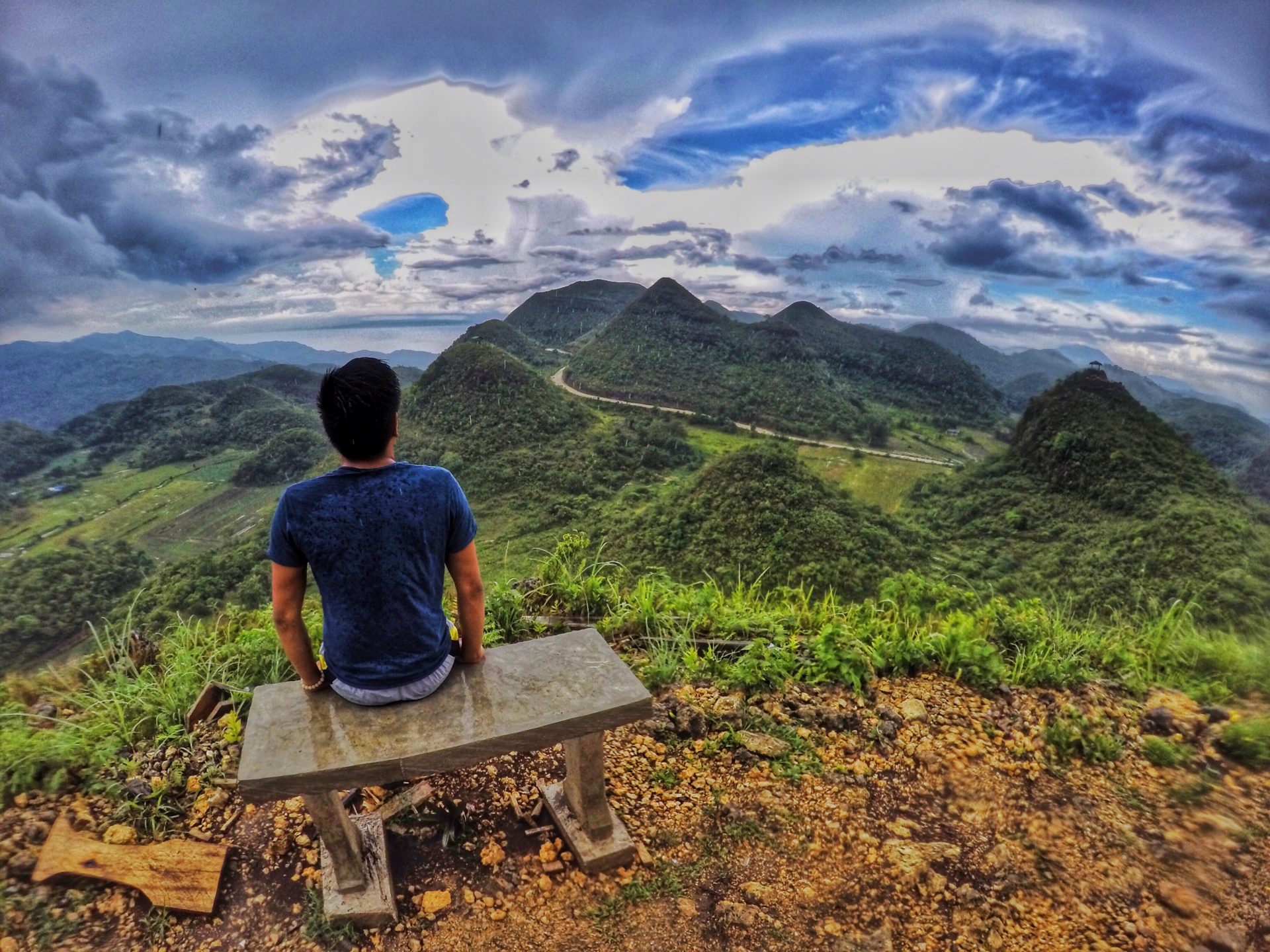 Rebels harass police detachments in Guihulngan