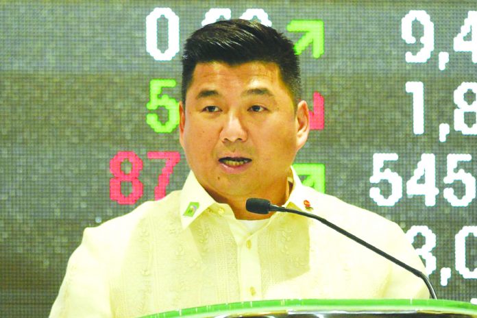 Dennis Uy