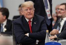 Man charged with sending bombs to Trump critics pleads guilty