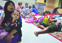 Indonesia tsunami death toll rises
