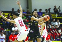 Negrense Nonoy shines as UST beats Batangas cagers