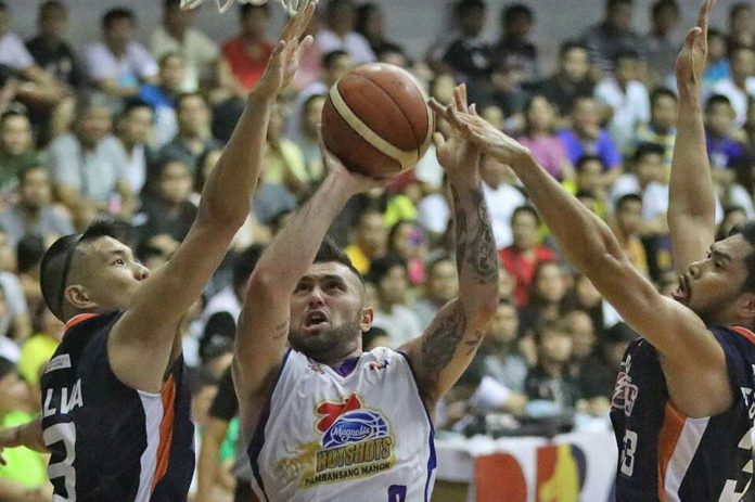 Magnolia Hotshots Robbie Herndon