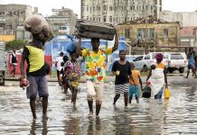 Over 1,000 feared dead after cyclone slams into Mozambique