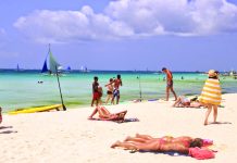 BORACAY FOREIGN WORKERS WARNED: ‘Secure mayor’s permit or face deportation’