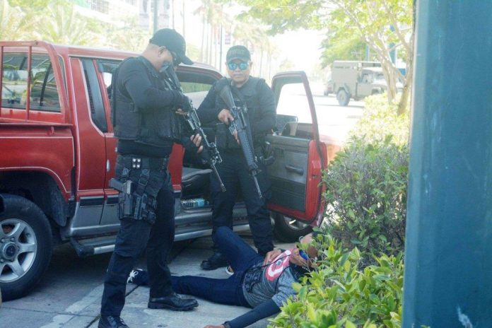 Iloilo City policemen Hostage
