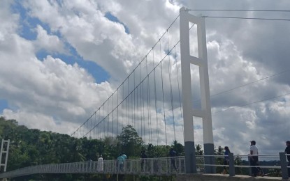 Leon footbridge