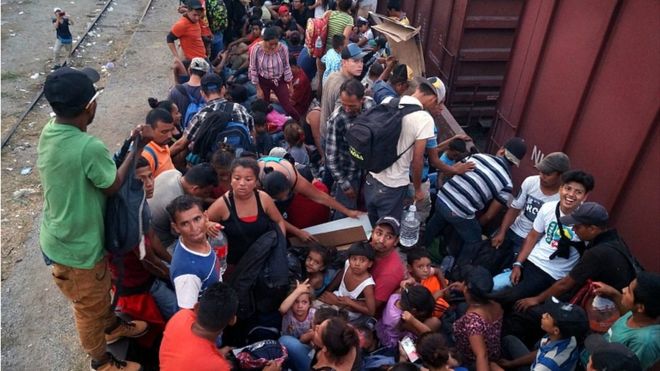 Pope donates $500,000 for migrants in Mexico