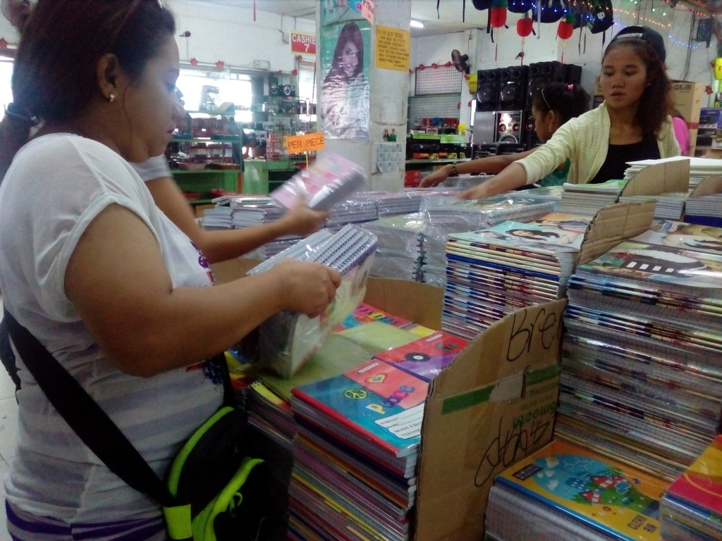 DTI warns vs ‘panic buying’ for school supplies