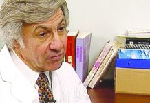 Canadian fertility doctor loses licence after using his own sperm A lawsuit alleges Dr. Norman Barwin used his sperm to impregnate at least two of his fertility clinic patients. CBC