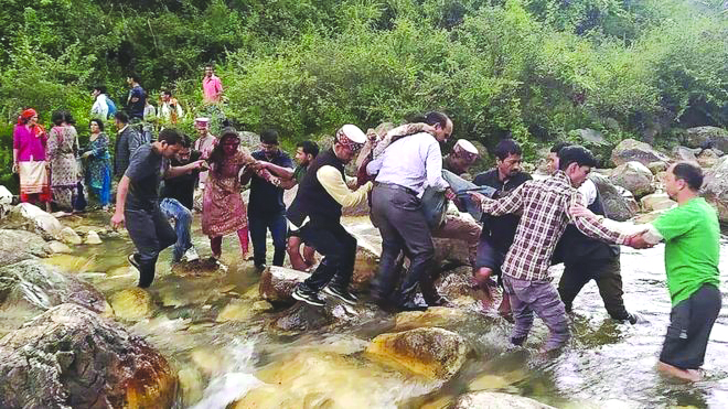 India bus mishap