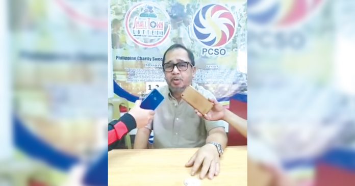 “Isa ini ka masubo nga adlaw para sa amon,” says Alberto Roldan, consultant of the Small Town Lottery in Capiz after President Rodrigo Duterte on Friday suspended all gaming schemes under the Philippine Charity Sweepstakes Office. GLENN BEUP/PN