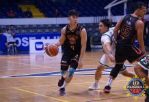 Pao Javelona of Bacolod Master Sardines uses the screen provided by teammate Jan Colina to evade the defense of Navotas Uni Pak Sardines Clutch’s Francis Munsayac. MPBL