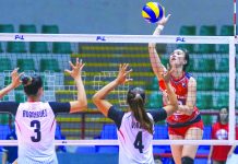 Superliga: Cignal HD snaps skid, sweeps Marinerang Pilipina Rachel Anne Daquis of Cignal HD Spikers scores against the defense of Marinerang Pilipina Lady Skippers’ Seth Rodriguez and Caitlyn Viray. PSL