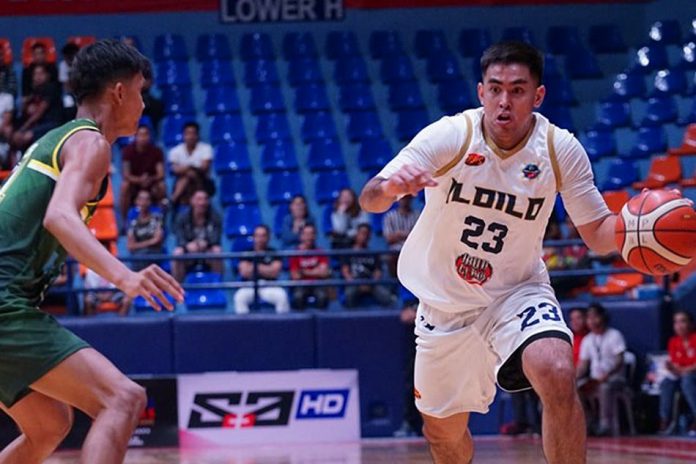 Richard Escoto Richard Escoto (right) breaks his scoring slump with 21 points to go along with eight rebounds and two assists. MPBL PHOTO