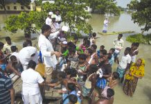 Monsoon flooding death toll rises to 152 in South Asia Medical officers distribute medicines to flood victims in Gagalmari, in the northeastern Indian state of Assam, Friday, July 19, 2019. In the Indian state of Assam, officials said floodwaters have killed more than a dozen people and brought misery to some 4.5 million. AP