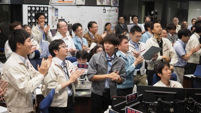 The Japan Aerospace Exploration Agency is filled with cheers as a Japanese spacecraft lands a successful touchdown on Ryugu asteroid. AFP /ISAS-JAXA