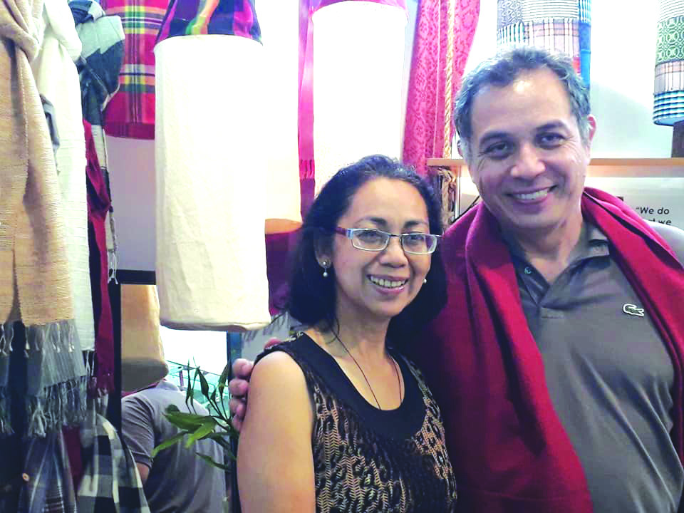 With Filipino fabric designer Mike Claparols at the Artefino in Rockwell, Makati. Trade fairs and shows are the perfect venue for sourcing local goods for gift-giving.