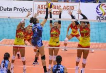 Ilongga Abigail Marano of F2 Logistics Cargo Movers foils the shot of Jaja Santiago of Foton Tornadoes. PSL PHOTO