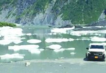 German tourists among 3 found dead in Alaska glacier lake Scene of Valdez Fire Department conducting investigation into three found dead after a guided kayak trip accident in the icy waters of a glacier-fed lake in Alaska, USA, July 30, 2019. KTVA