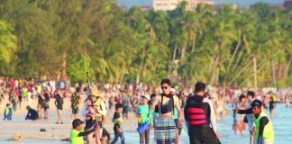 Chinese tourists lead the top foreign tourism arrivals in Boracay Island, Malay, Aklan from Jan. to June this year, according to the Caticlan Jetty Port. AKEAN FORUM