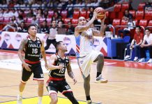 PBA D-League: Poligrates drops 67 pts, Marinero beats IWalk Marinerong Pilipino Skippers’ Eliud Poligrates stretches for a layup. PBA PHOTO