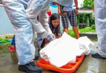SHATTERED DREAMS: Questions raised as sea tragedy breaks hearts GRIEF-STRICKEN Maria Nieves Grandeza of Guimaras checks the body of her three-year-old son who drowned after their boat capsized in the Iloilo Strait on Aug. 3, 2019. Her son was among the 11 bodies retrieved on Aug. 4 underneath the capsized M/B Jenny Vince which had drifted to Dumangas, Iloilo. IAN PAUL CORDERO/PN