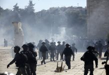 Muslims clash with Israeli police at Jerusalem holy site Israeli police clashes with Palestinian worshippers at al-Aqsa mosque compound in Jerusalem, Sunday, Aug 11, 2019. Clashes have erupted between Muslim worshippers and Israeli police at a major Jerusalem holy site during prayers marking the Islamic holiday of Eid al-Adha. AP