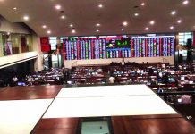 Record-high gov’t debt spooks investors