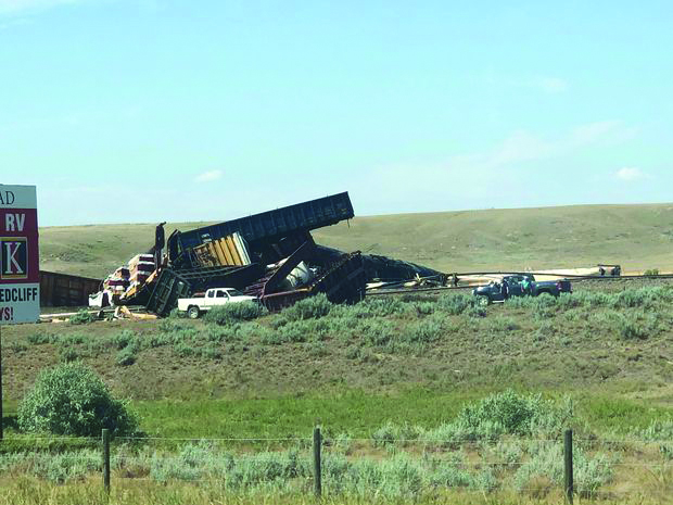 Train derails in Canada Canadian Pacific Railway issues a statement that said the company had dispatched a team to the site but it did not say what type of cargo the train was carrying. THE GLOBE AND MAIL