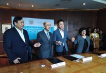 Iloilo City gets P8-M fund for resilience initiatives (From left) Iloilo City’s Mayor Jerry Treñas, Ambassador Roberto R. Romulo (National Resiliency Council convenor), Kevin Andrew Tan (CEO, Alliance Global Group Inc. and chief strategy officer, Megaworld) and National Resiliency Council president Ma. Antonia Yulo Loyzaga join hands in a symbolic gesture of partnership after the signing of a memorandum of understanding for the Adopt-a-City Initiative for climate and disaster preparedness. The goal is to make Iloilo City more resilient.