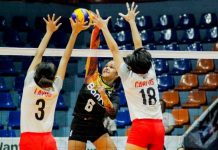 Angelique Gervacio of BanKo Perlas Lady Spikers scores against Motolite Power Builders’ Maristela Layug and Diana Carlos. SPORTS VISION PHOTO