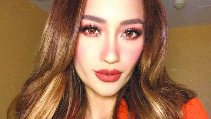 Arci Muñoz